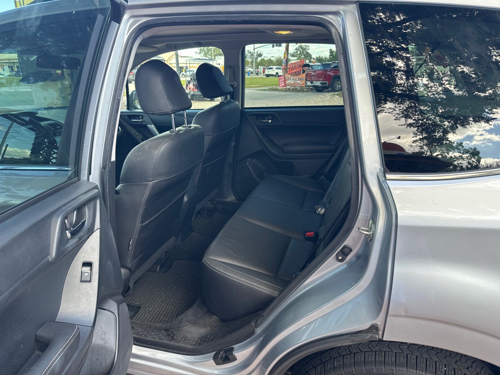2018 Subaru Forester Image 22