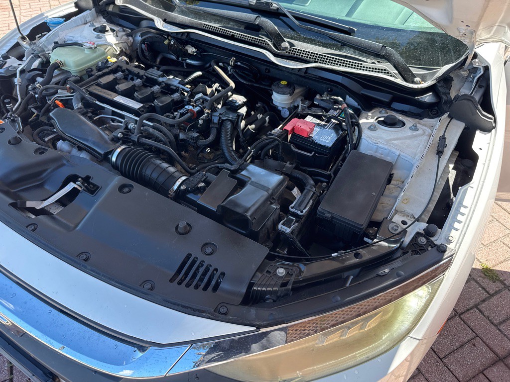 2016 Honda Civic Image 32