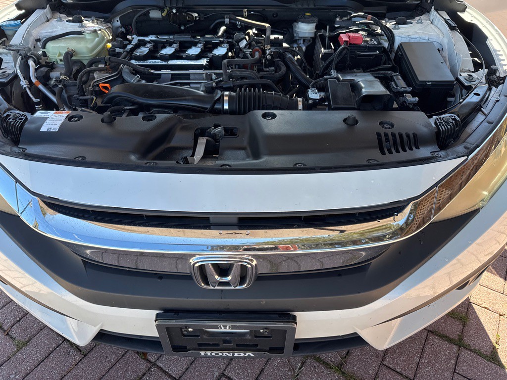 2016 Honda Civic Image 34