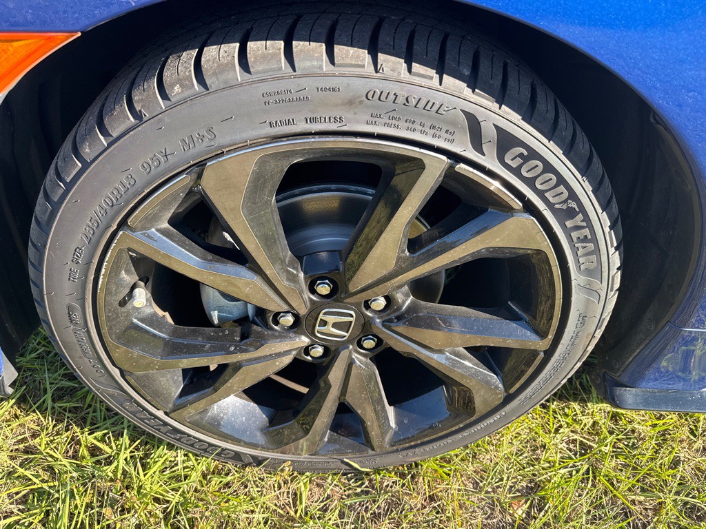 2019 Honda Civic Image 12