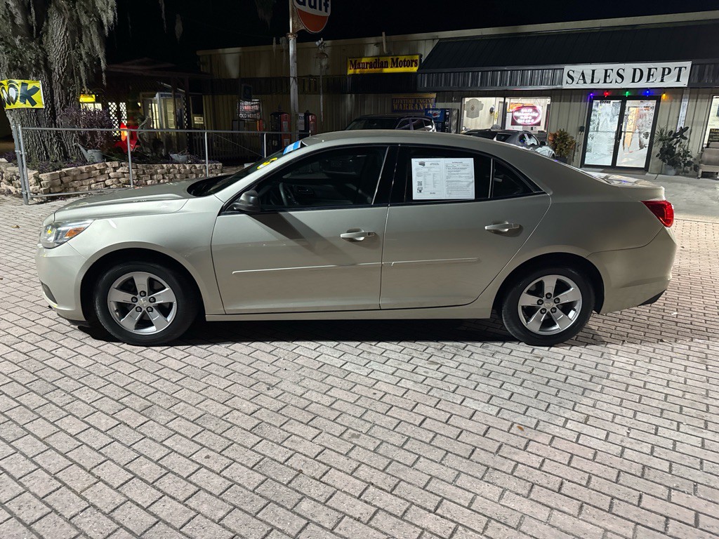2015 Chevrolet Malibu Image 4