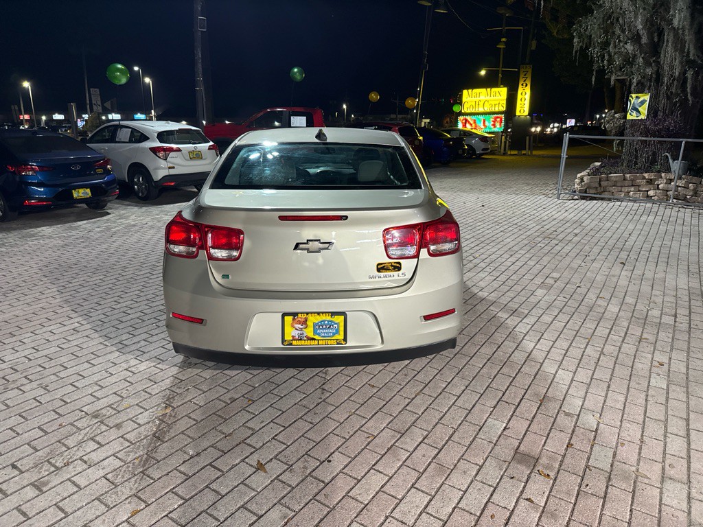 2015 Chevrolet Malibu Image 6