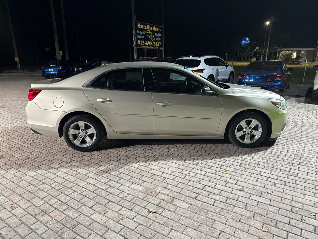 2015 Chevrolet Malibu Image 8