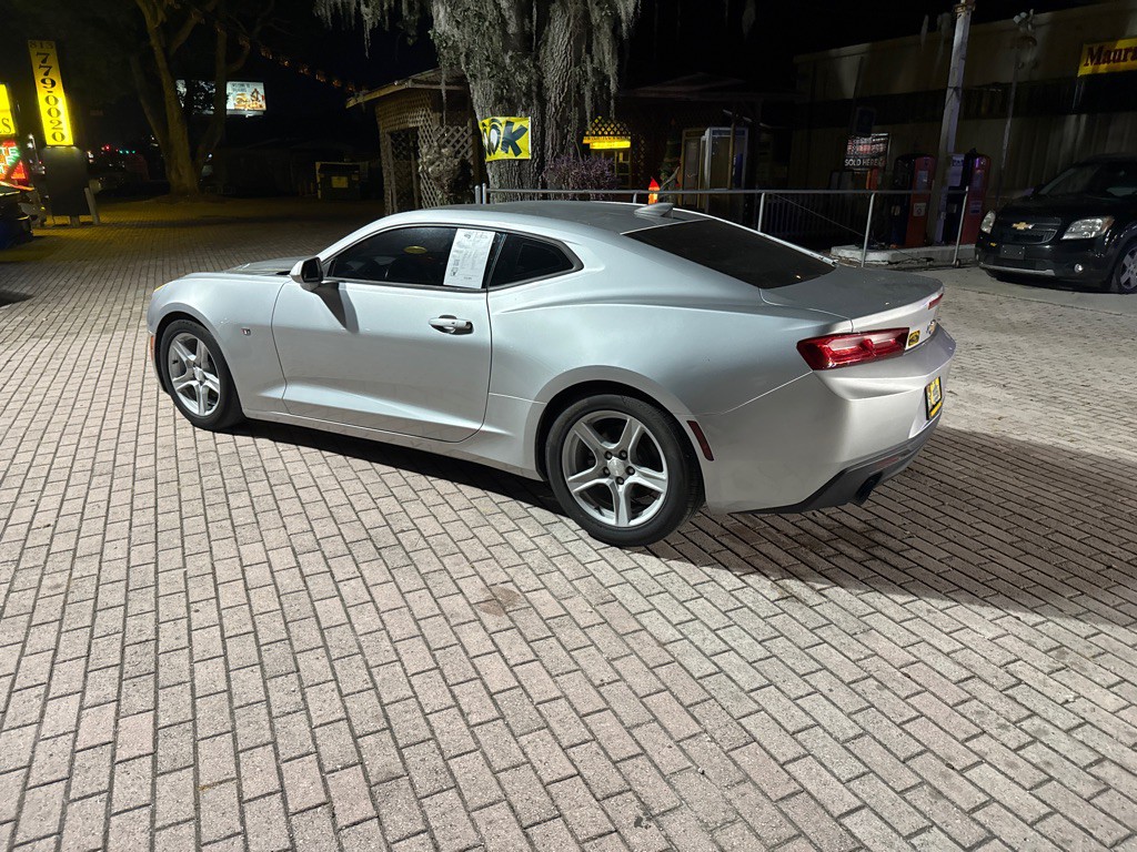 2017 Chevrolet Camaro Image 5