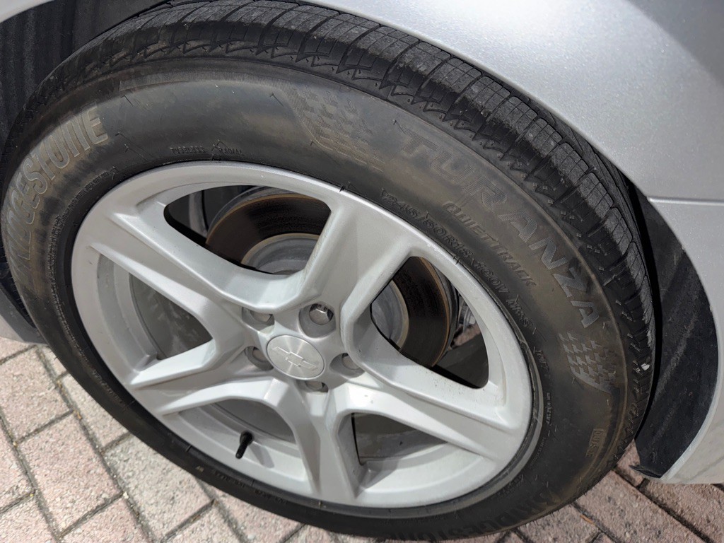 2017 Chevrolet Camaro Image 11