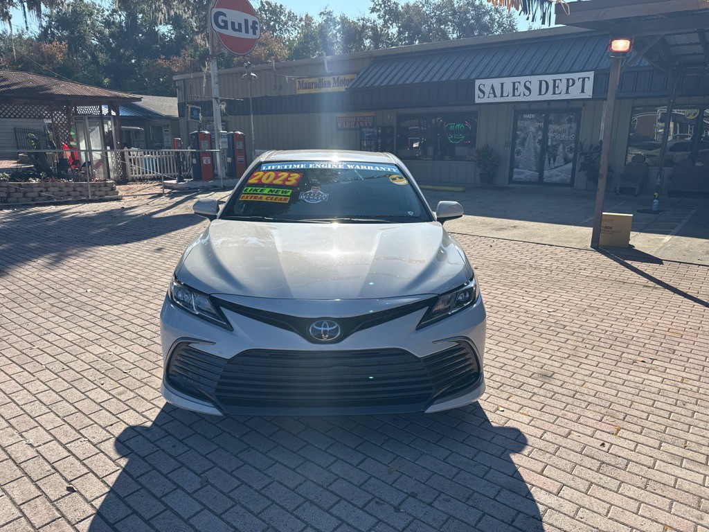 2023 Toyota Camry Image 2