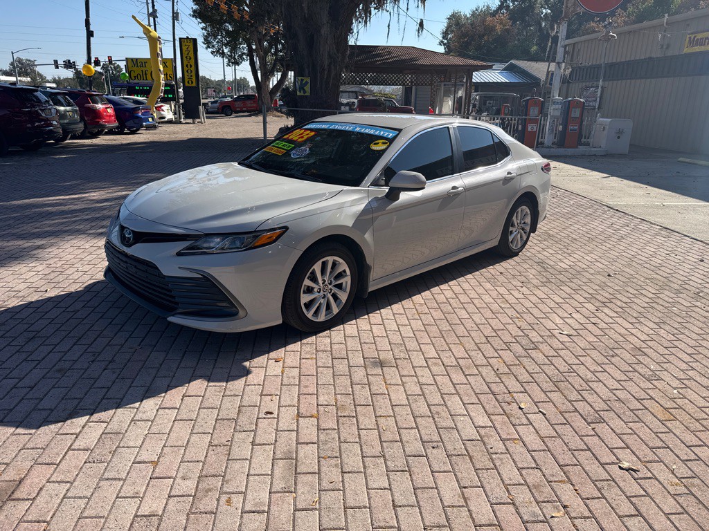 2023 Toyota Camry Image 3