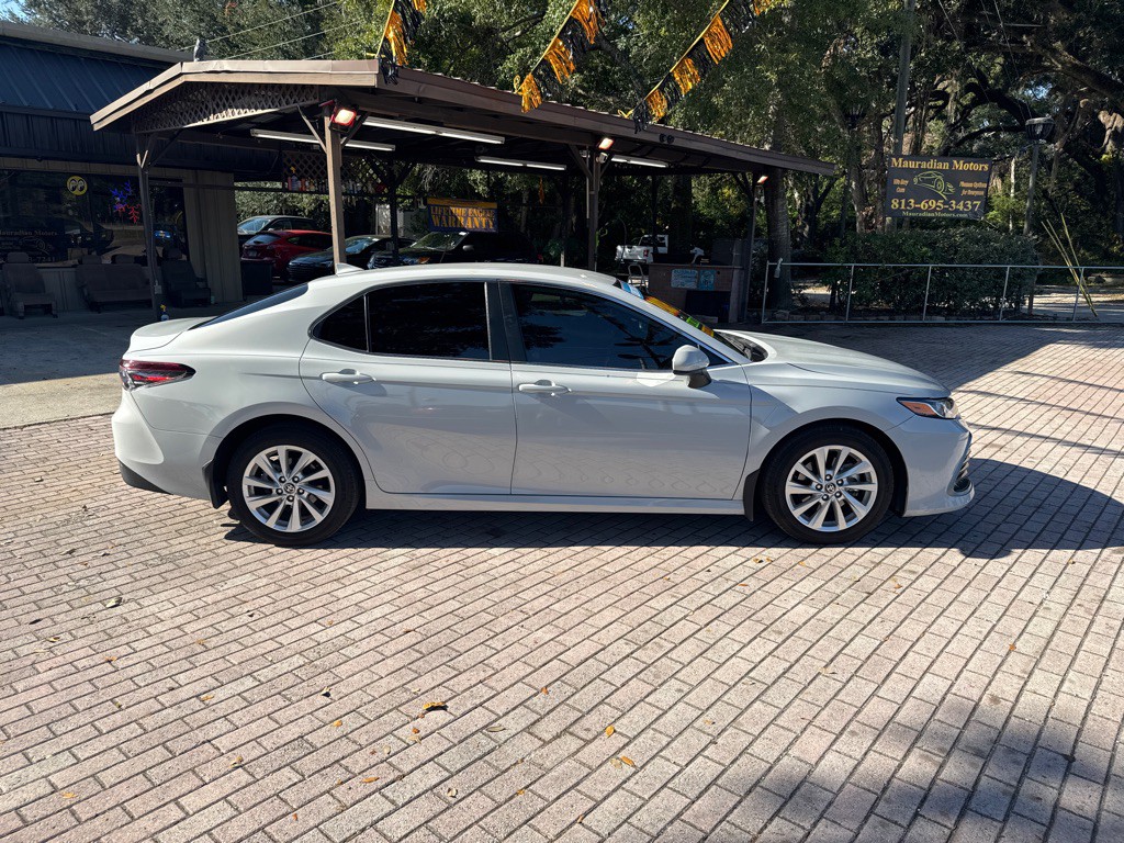 2023 Toyota Camry Image 8