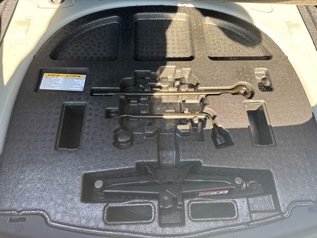 2023 Toyota Camry Image 17