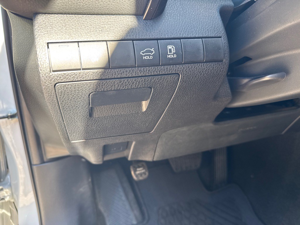 2023 Toyota Camry Image 27