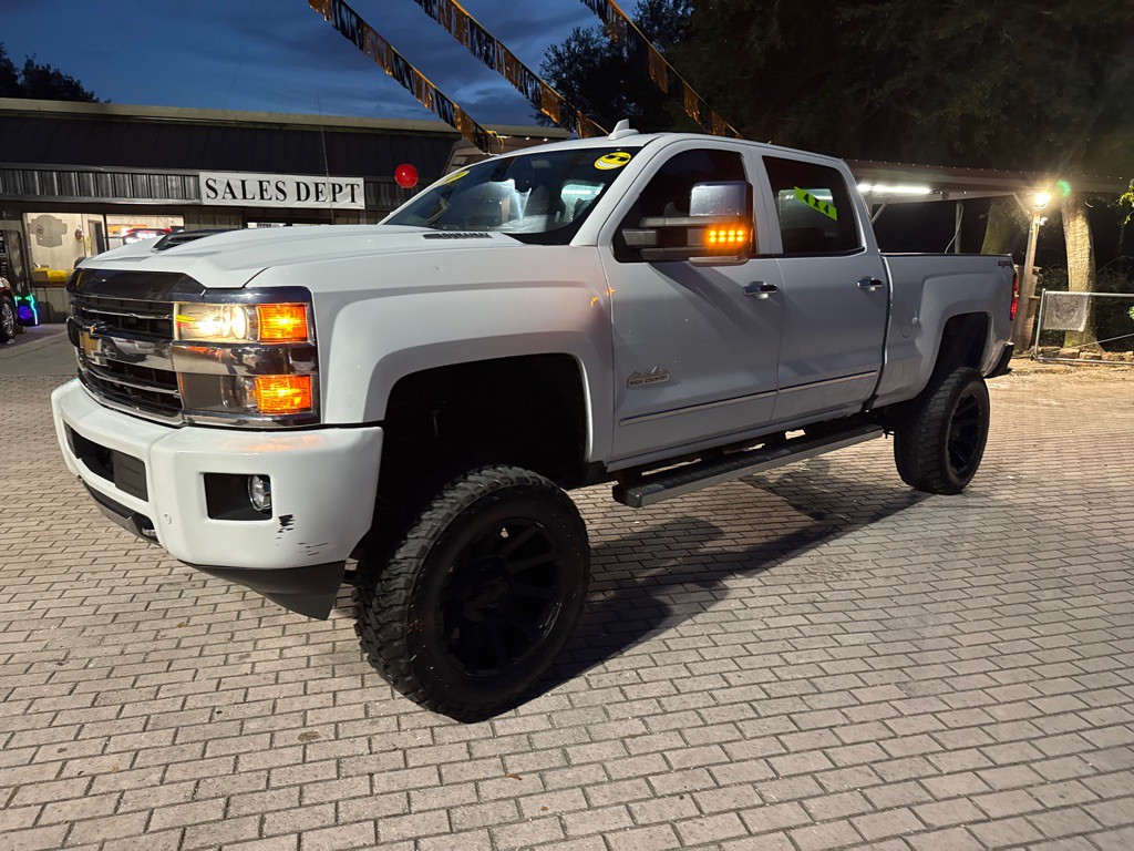 2019 Chevrolet Silverado 1500 Image 3