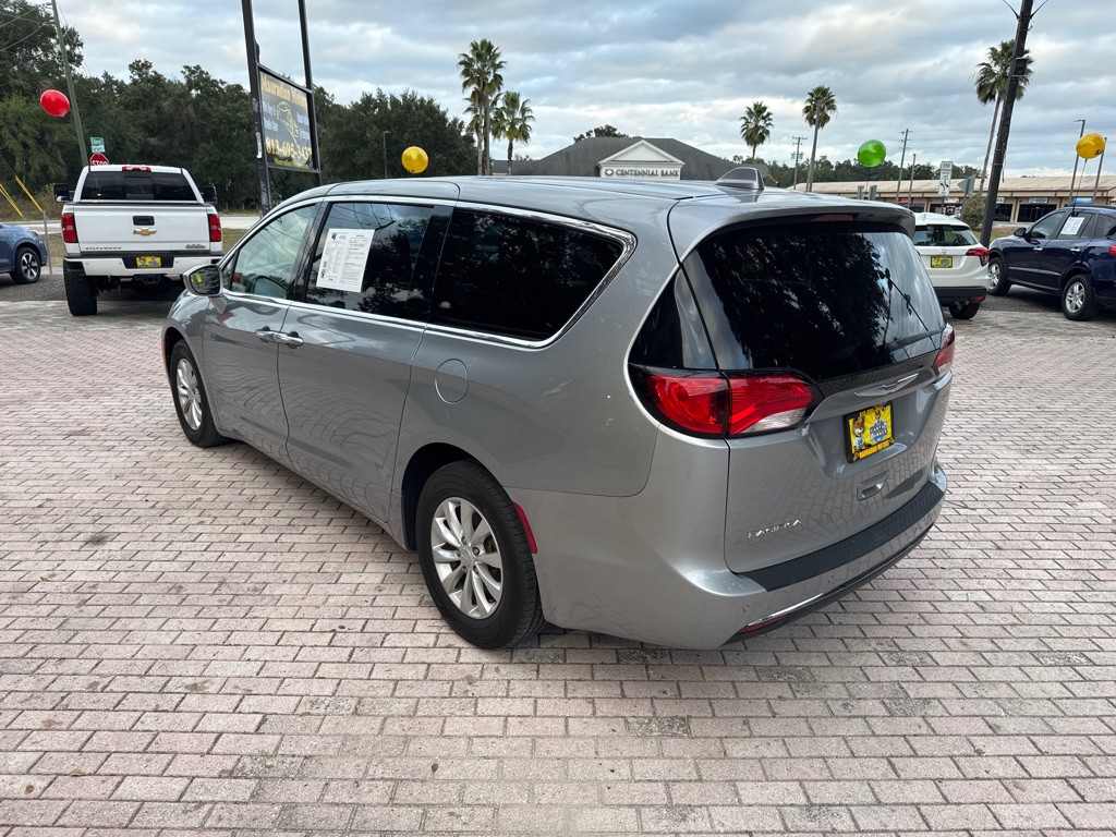 2019 Chrysler Pacifica Image 7
