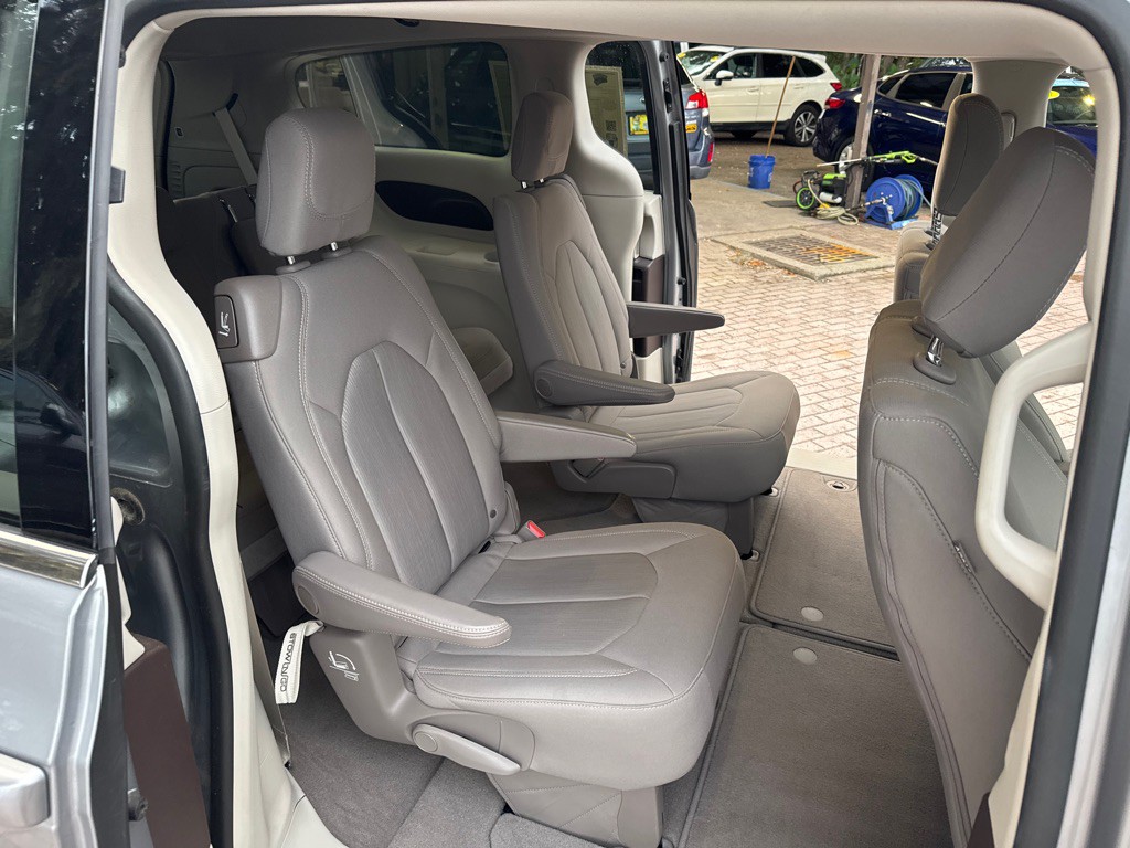 2019 Chrysler Pacifica Image 24