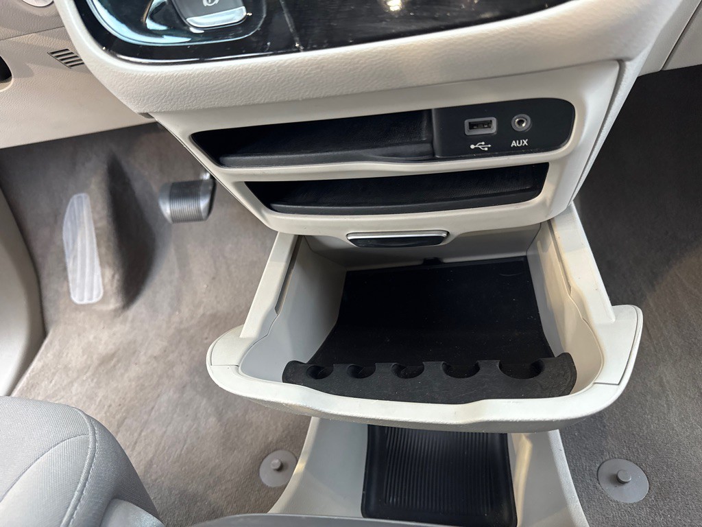 2019 Chrysler Pacifica Image 29