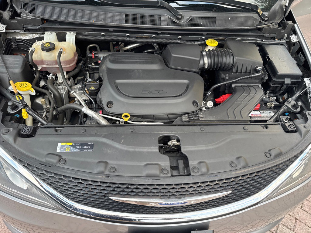 2019 Chrysler Pacifica Image 39