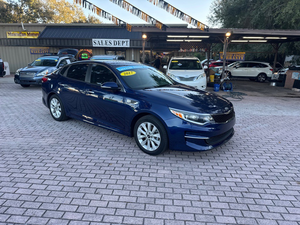 2017 Kia Optima Image 1