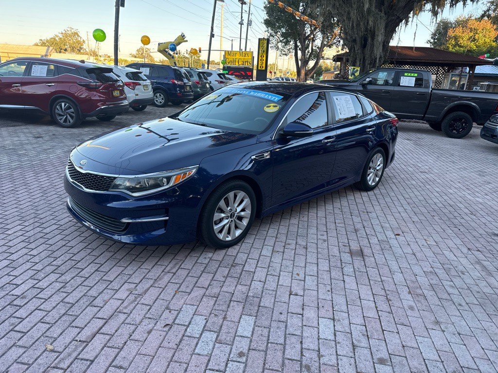 2017 Kia Optima Image 3