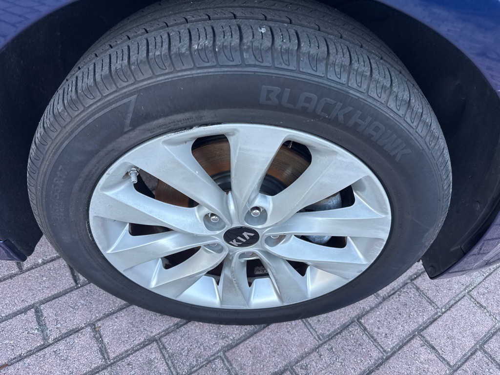 2017 Kia Optima Image 9