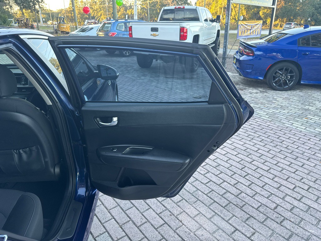 2017 Kia Optima Image 20