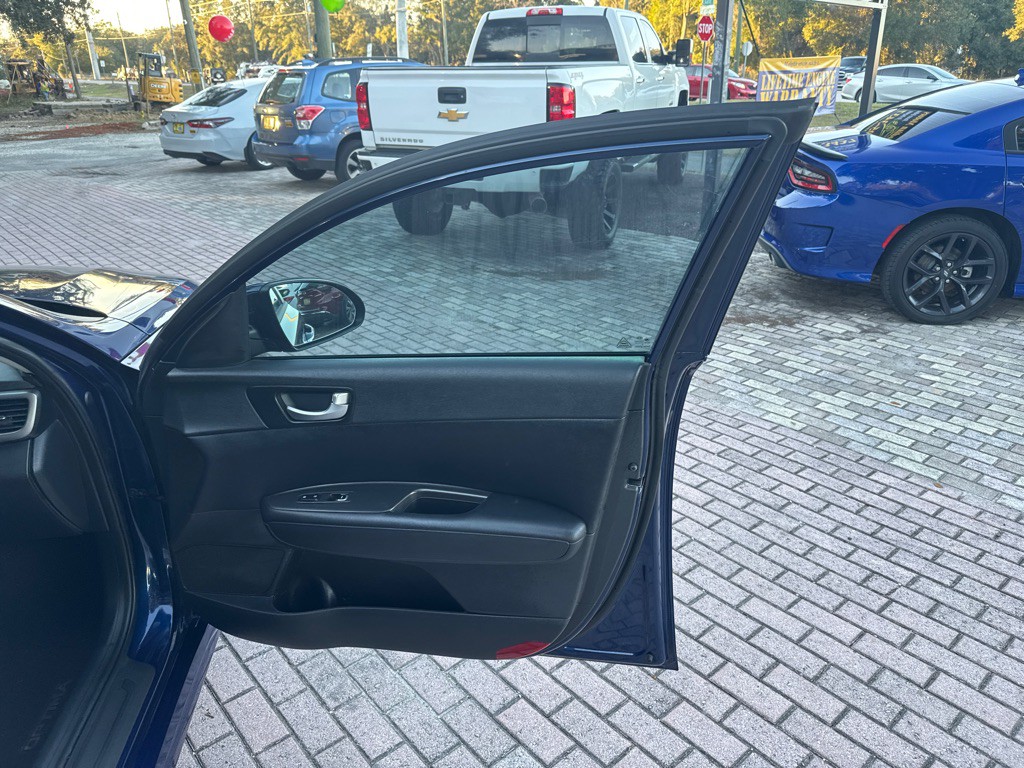 2017 Kia Optima Image 22