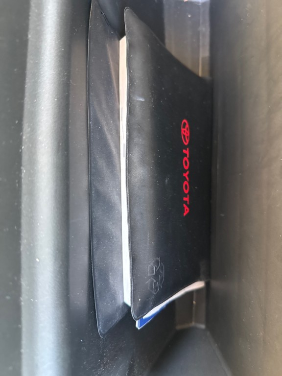 2012 Toyota Sienna Image 27