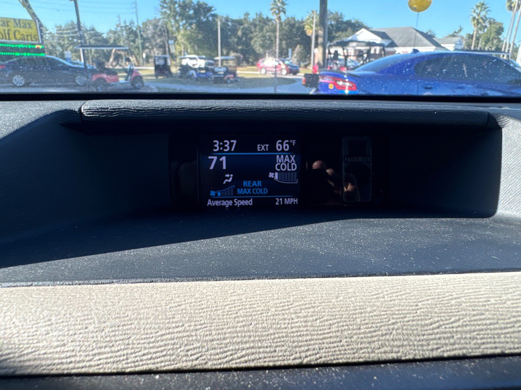 2012 Toyota Sienna Image 34