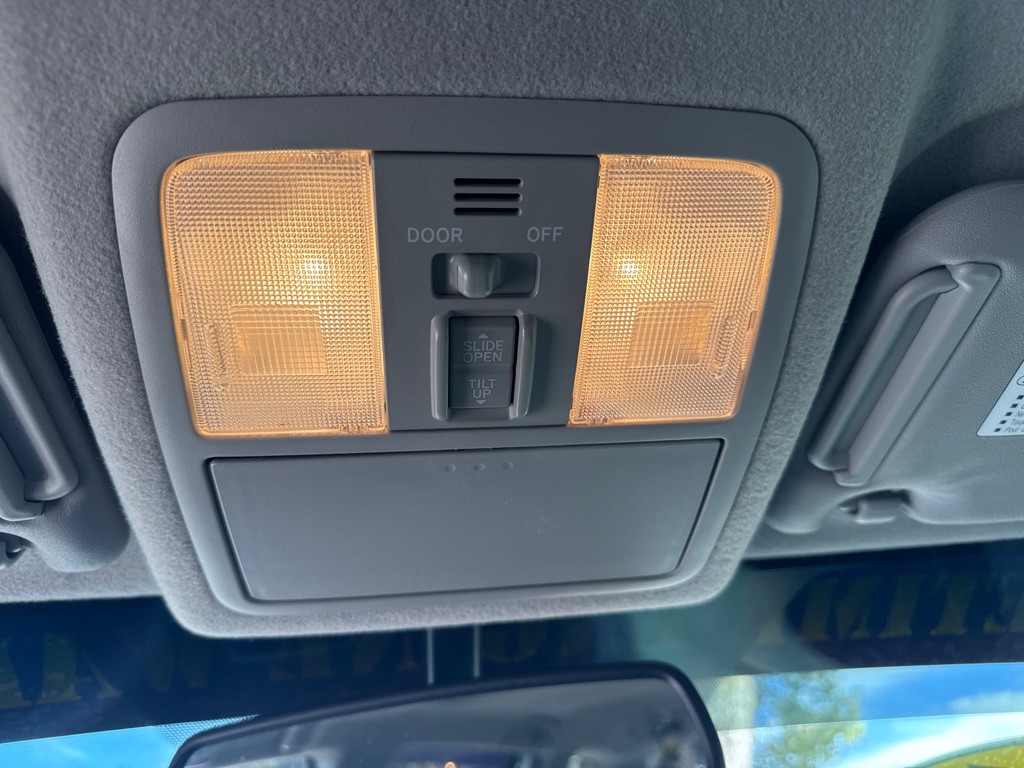 2011 Toyota Rav4 Image 30