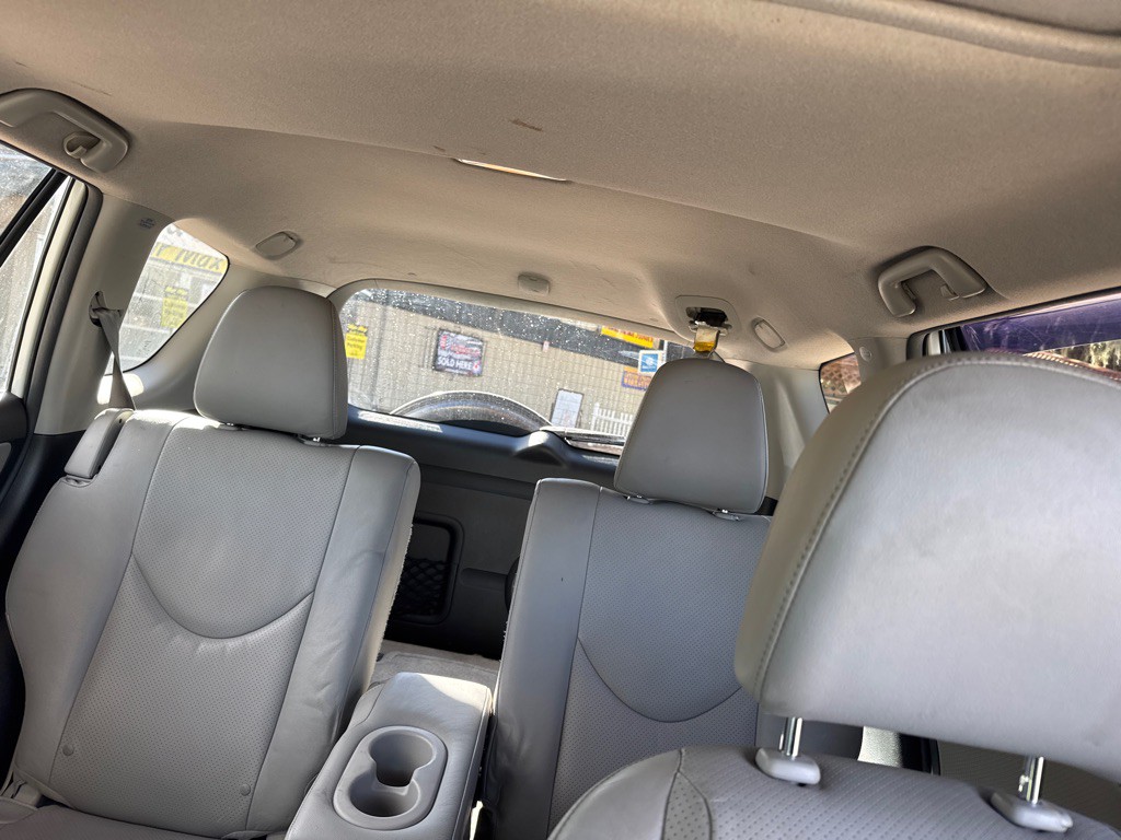 2011 Toyota Rav4 Image 31