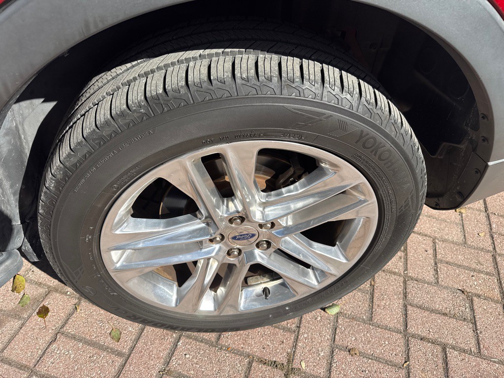 2017 Ford Explorer Image 11