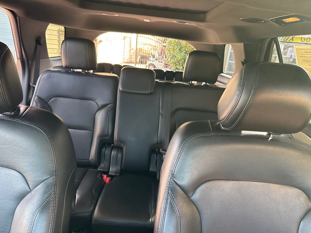 2017 Ford Explorer Image 21