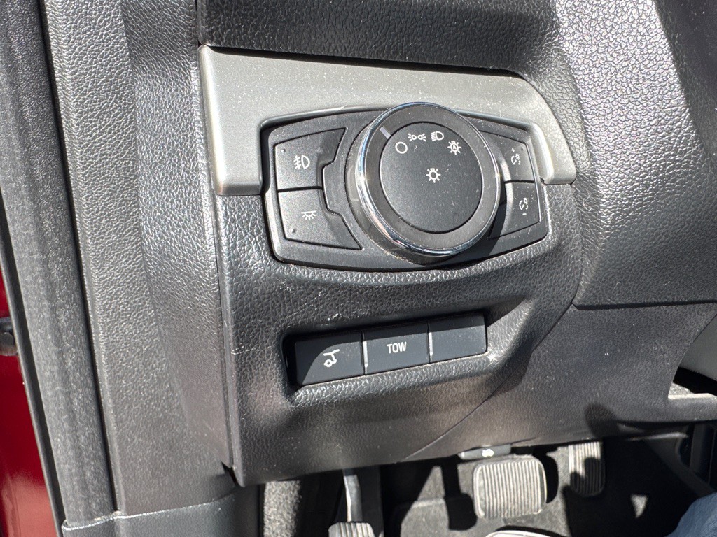 2017 Ford Explorer Image 26