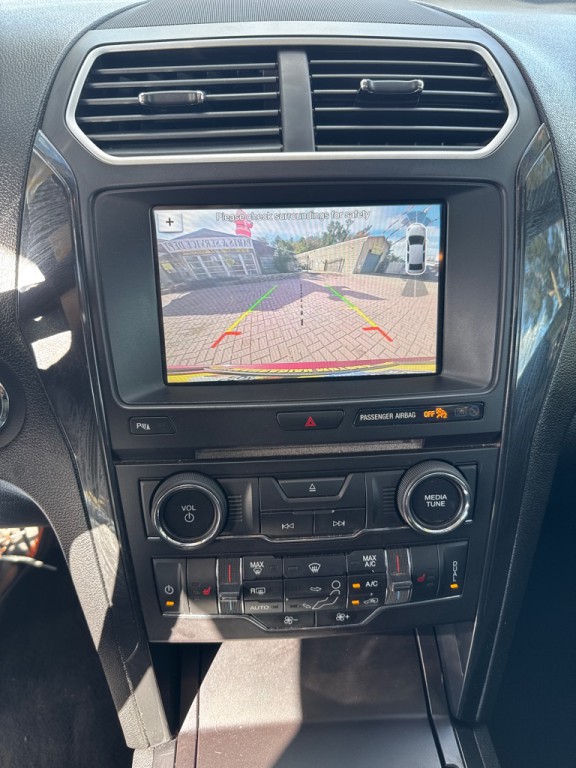 2017 Ford Explorer Image 31