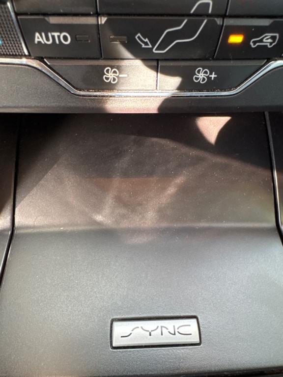 2017 Ford Explorer Image 32