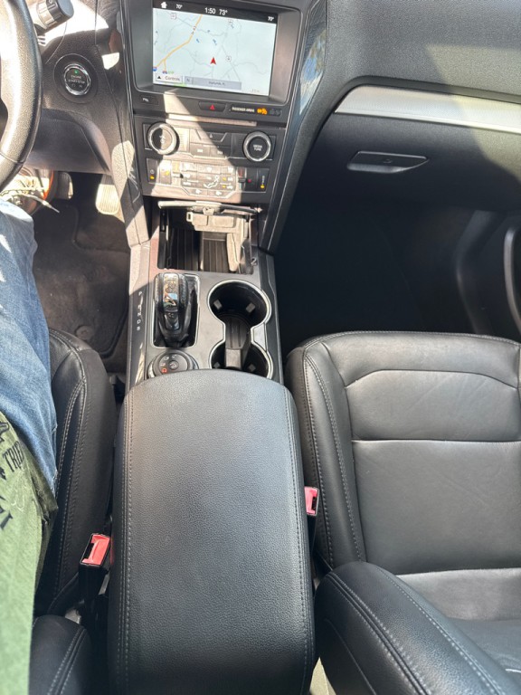 2017 Ford Explorer Image 35