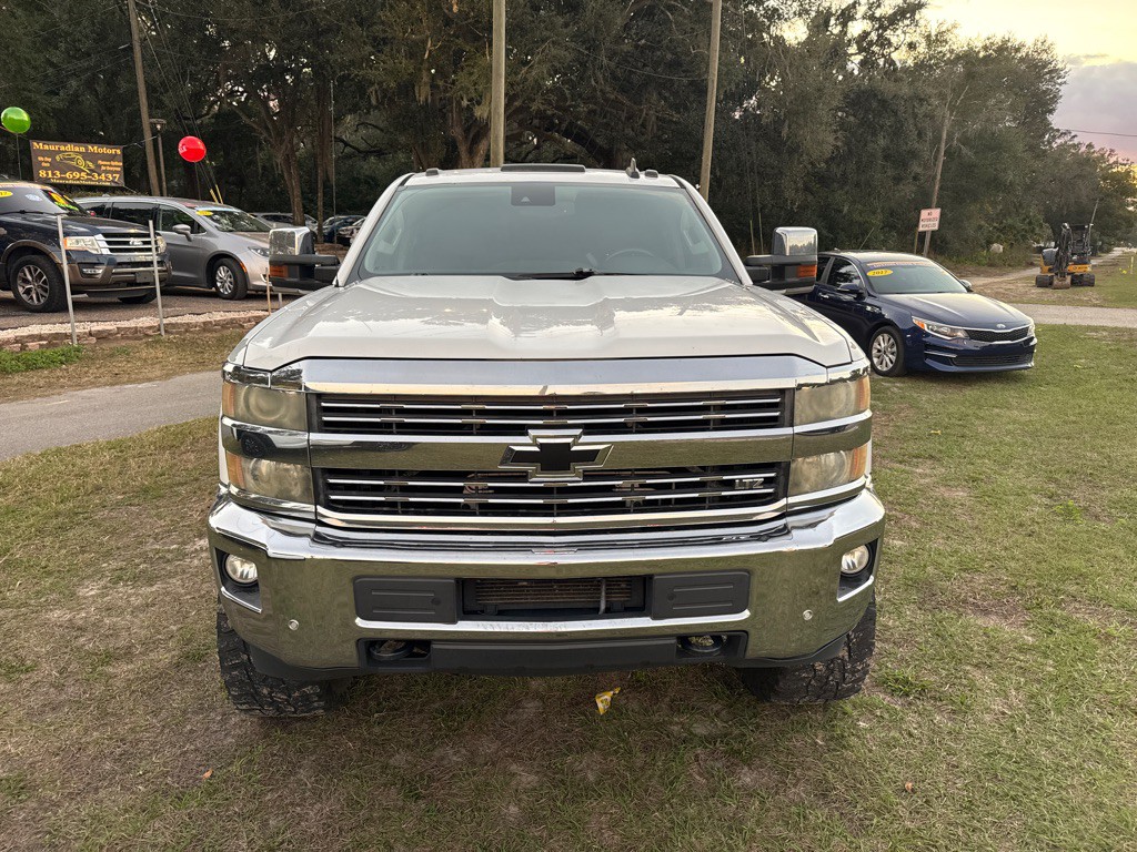2015 Chevrolet Silverado 1500 Image 2