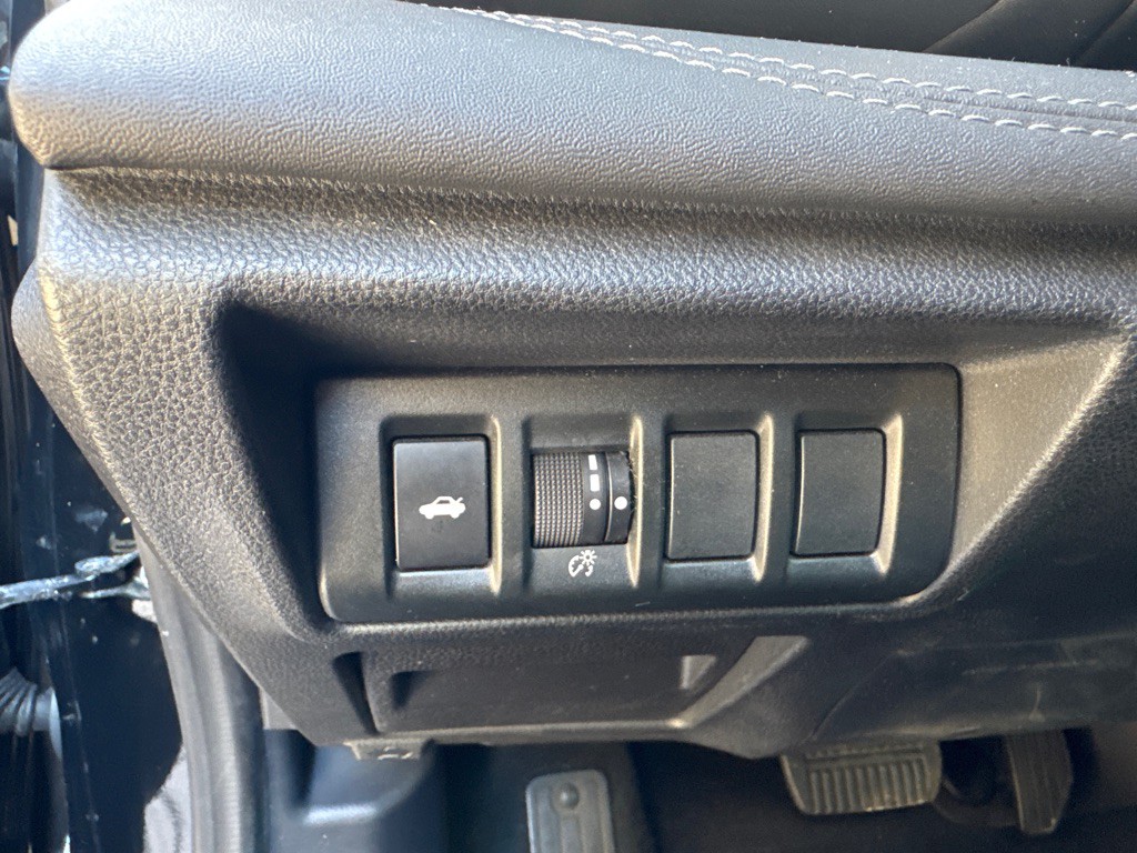 2020 Subaru Legacy Image 32