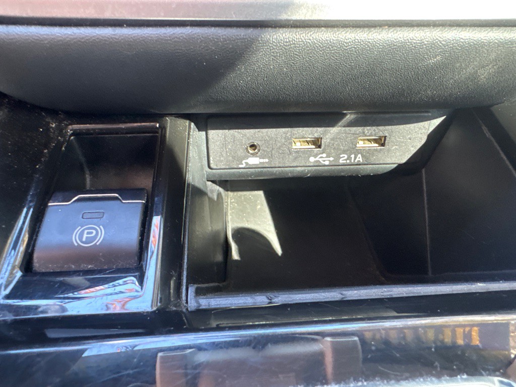 2020 Subaru Legacy Image 37