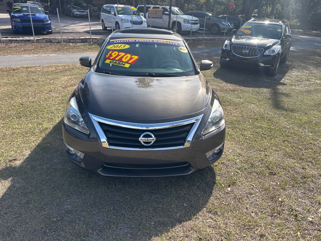 2013 Nissan Altima Image 2