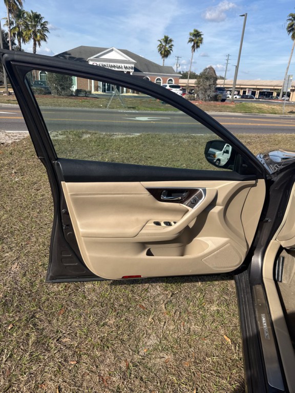 2013 Nissan Altima Image 26