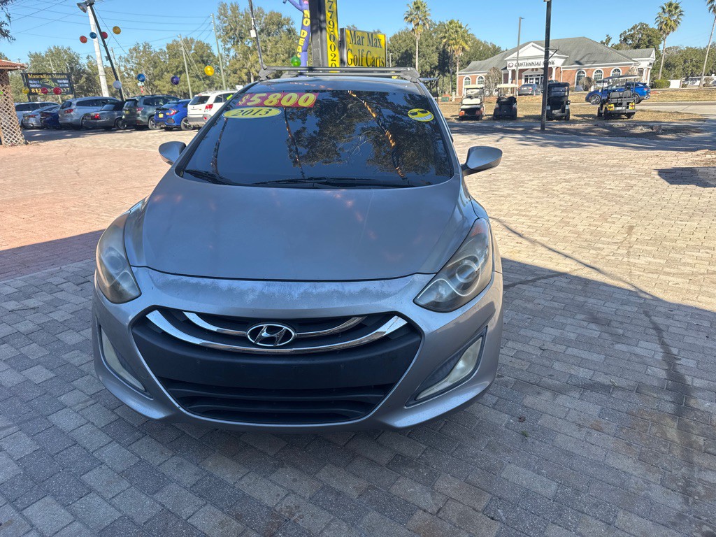 2013 Hyundai Elantra Image 2