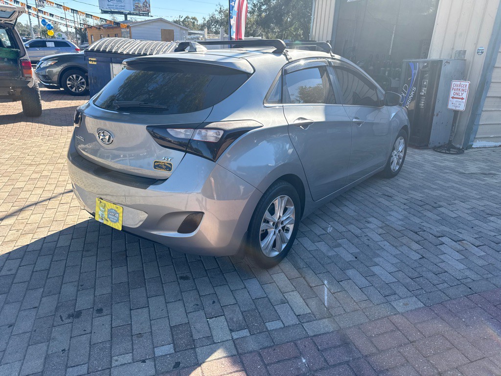 2013 Hyundai Elantra Image 6