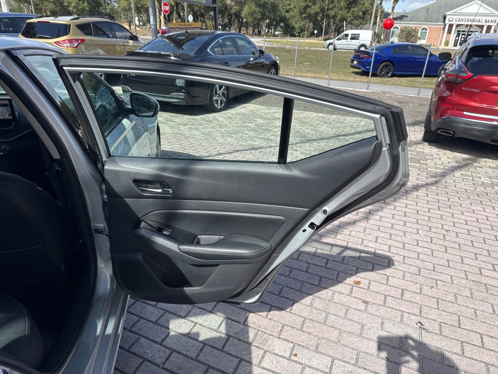 2023 Nissan Altima Image 18