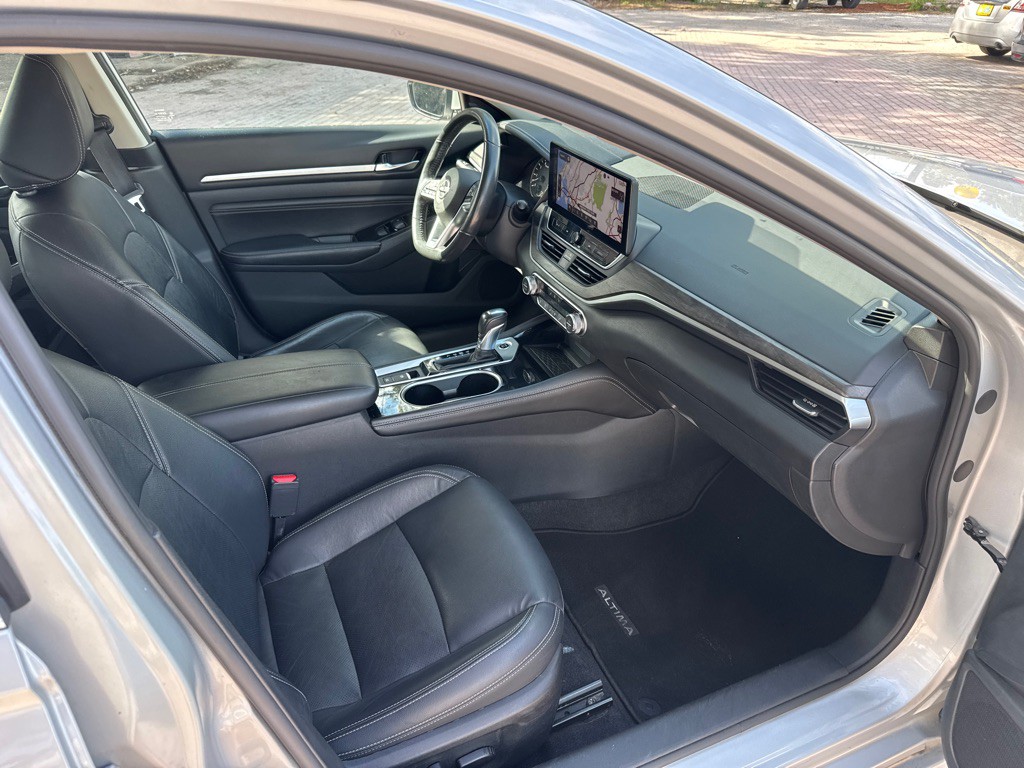 2023 Nissan Altima Image 20