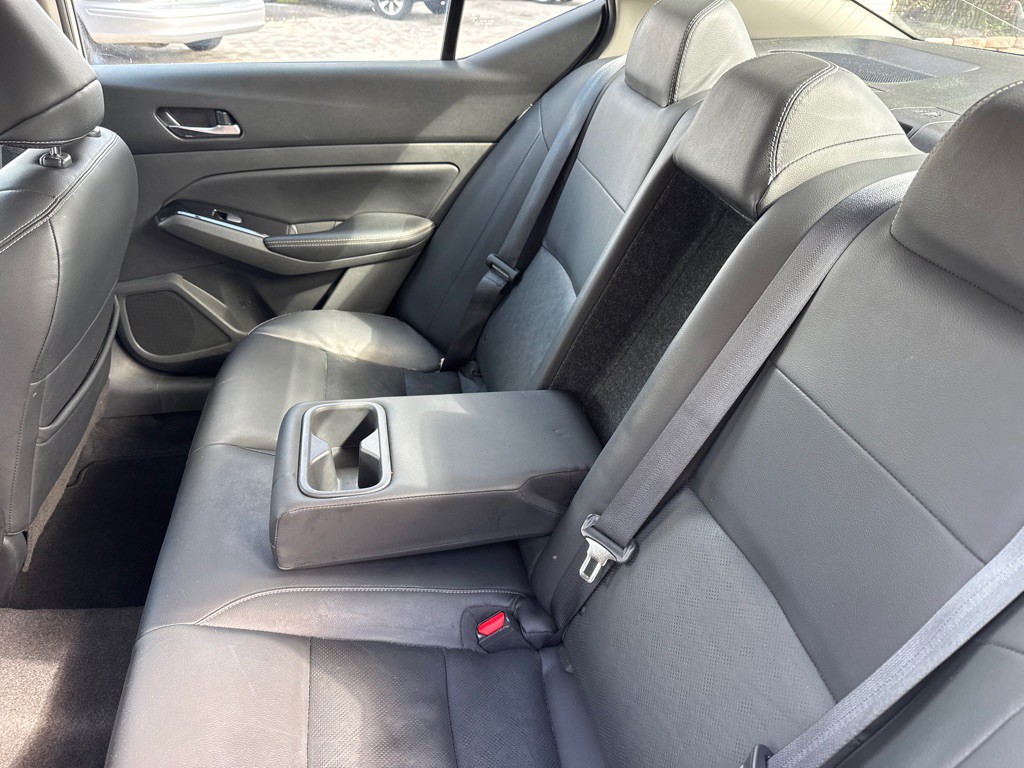 2023 Nissan Altima Image 25