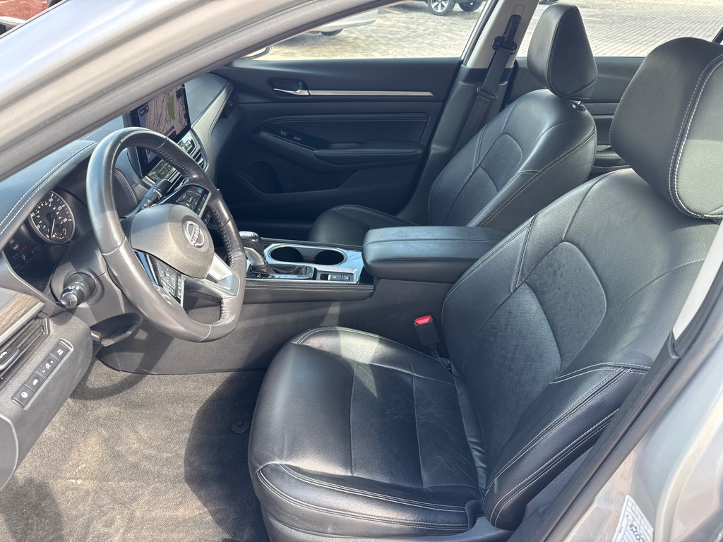 2023 Nissan Altima Image 30