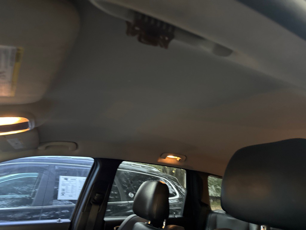 2012 Jeep Grand Cherokee Image 16