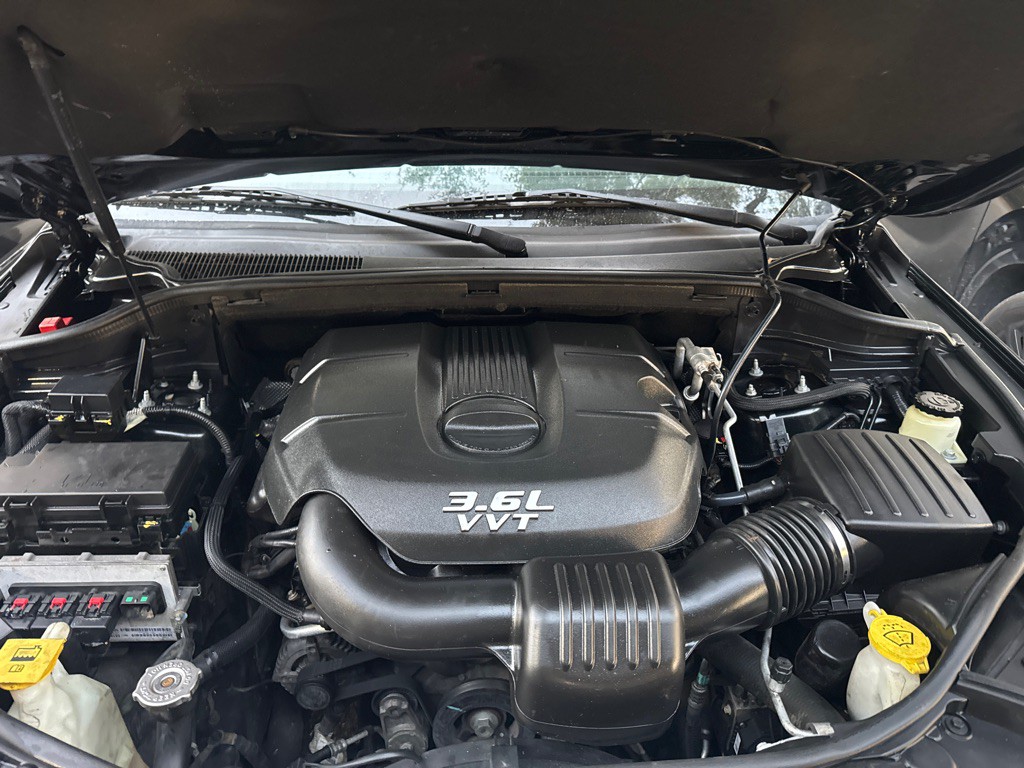 2012 Jeep Grand Cherokee Image 18