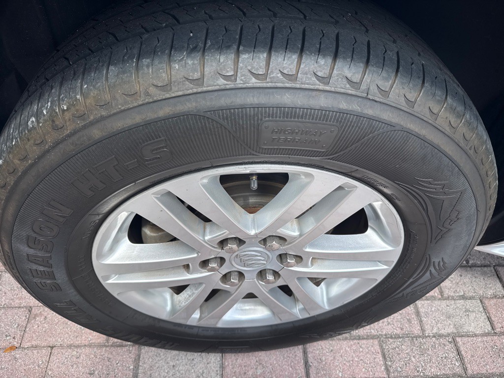 2014 Buick Enclave Image 9