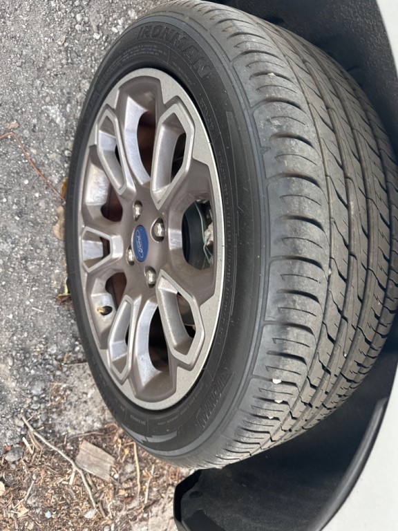 2020 Ford Econoline Image 11