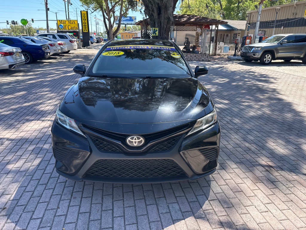 2018 Toyota Camry Image 2